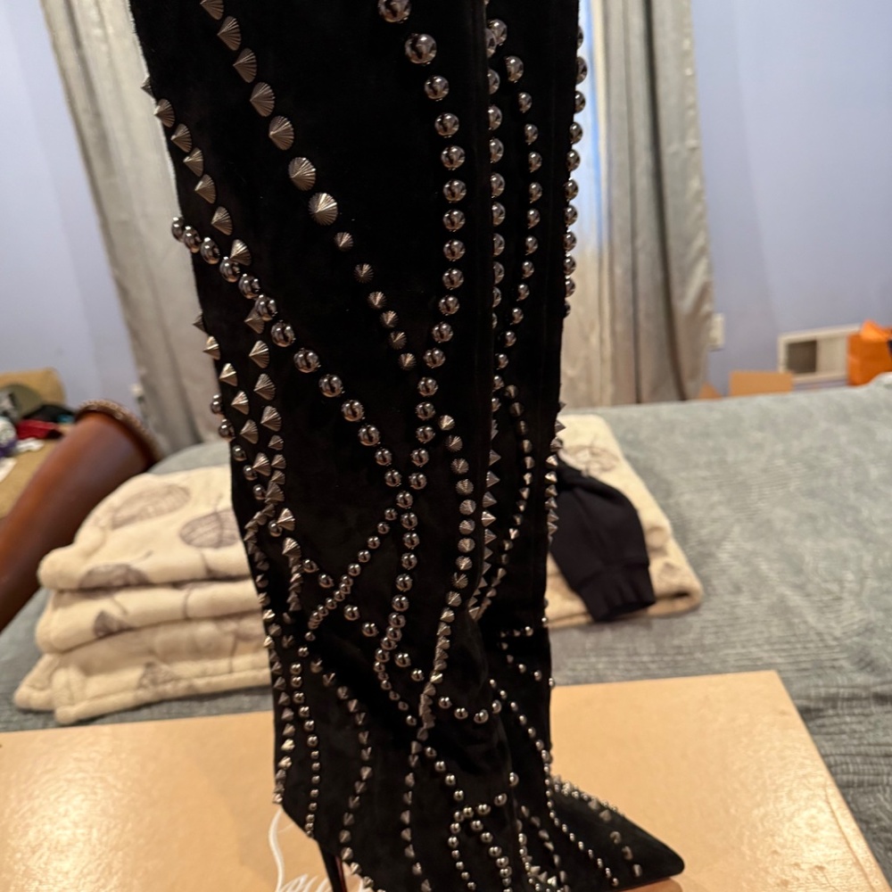 Christian Louboutin Astrilarge Botta Pika 39